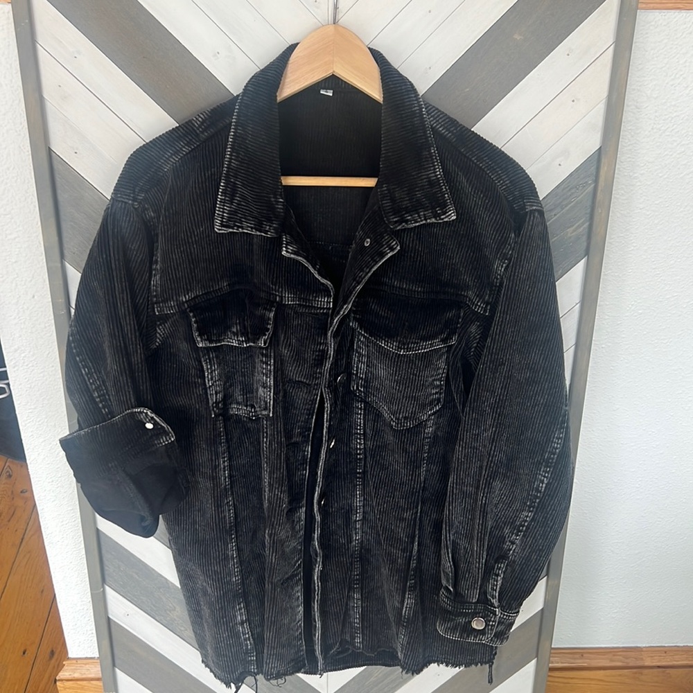 NWOT‼️Oversized Corduroy Shacket!